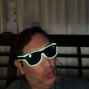 Meet your Posher, Johnie